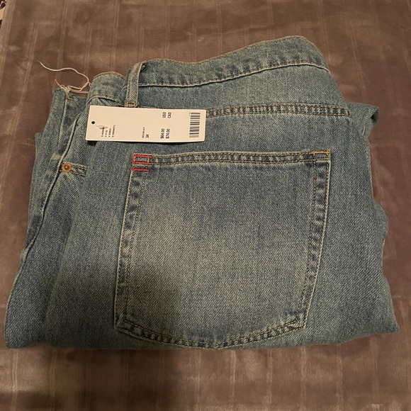 BDG Urban Outfitters High-Waisted Slim Straight Jean - Light Wash - Picture 6 of 6
